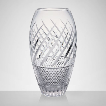 Winter Wonders Mastercraft Vase 33cm