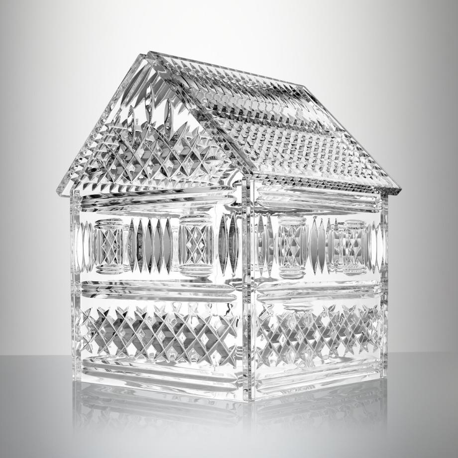 Mastercraft Gingerbread House