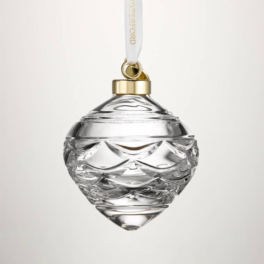 Winter Wonders Bauble Pinecone
