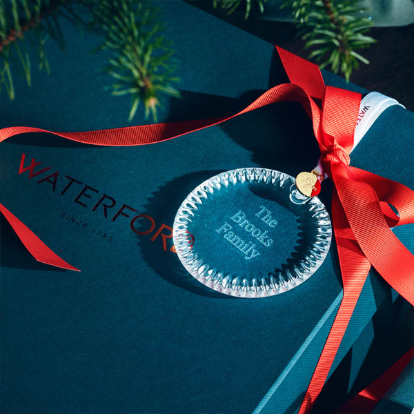 The best newlywed Christmas gift ornaments for 2022